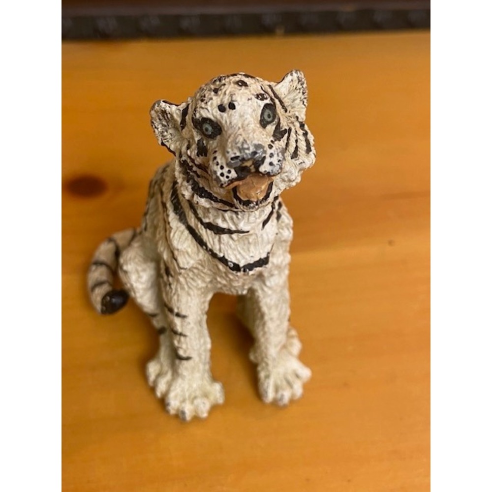 Safari Ltd Siberian White Tiger Cub Figurine 1996 Vintage Animal Toy Miniature